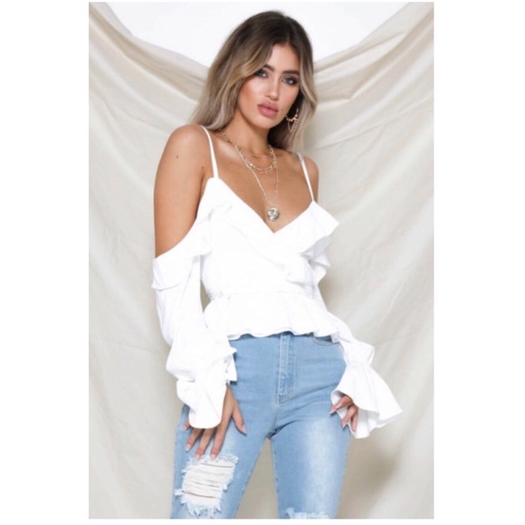 ‼️SEE NEW LISTING‼️WE REORDER Wrap Top‼️ - Picture 5 of 7